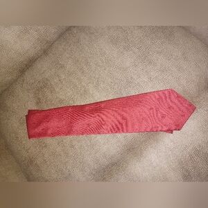 Leur Quai Sophisticated Red Tie